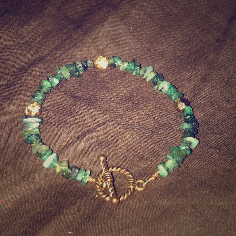Emerald Chip Bracelet